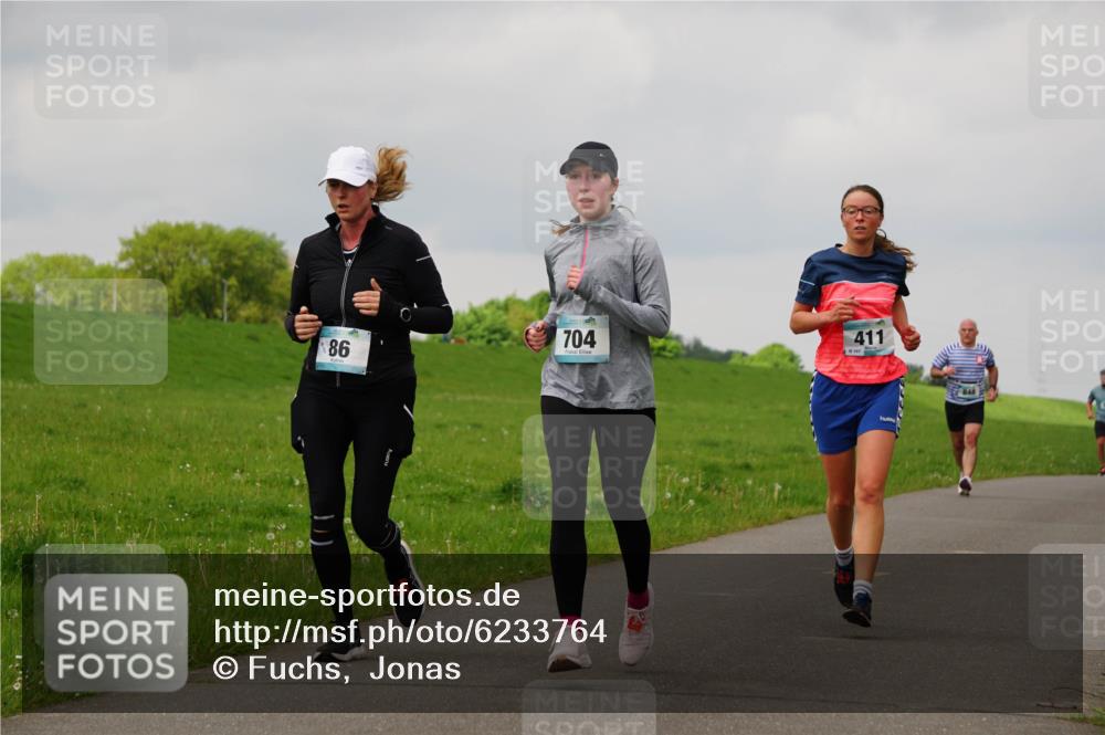 05.05.2024 - 7. Wedeler Halbmarathon Fuchs,  Jonas http://msf.ph/oto/6233764 05.05.2024 11:17:13 Laufen 86, 704, 411, 167 meine-sportfotos.de
