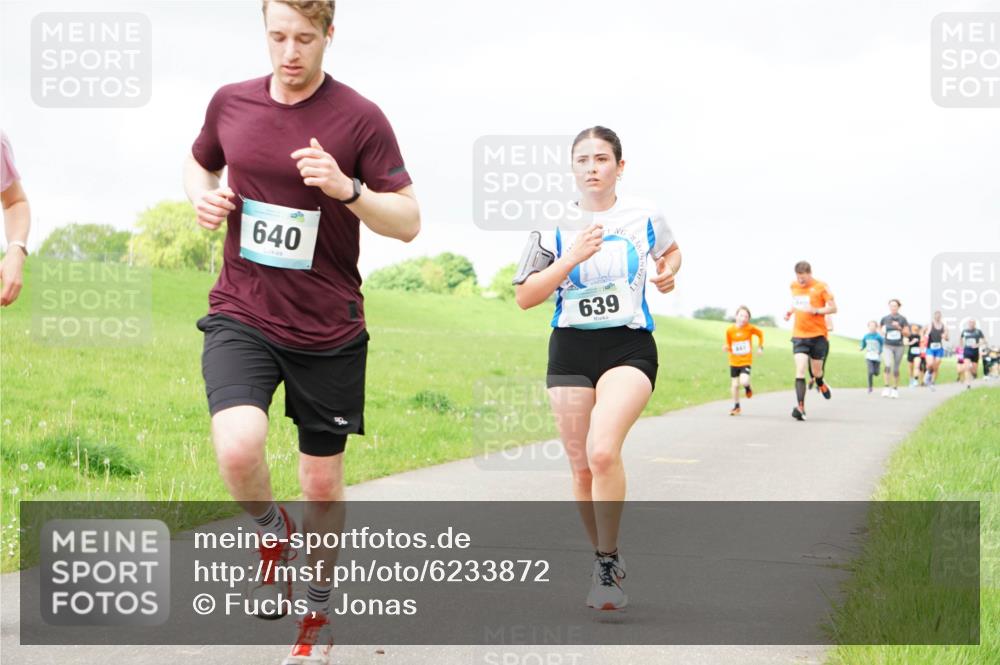 05.05.2024 - 7. Wedeler Halbmarathon Fuchs,  Jonas http://msf.ph/oto/6233872 05.05.2024 11:17:35 Laufen 640, 639 meine-sportfotos.de