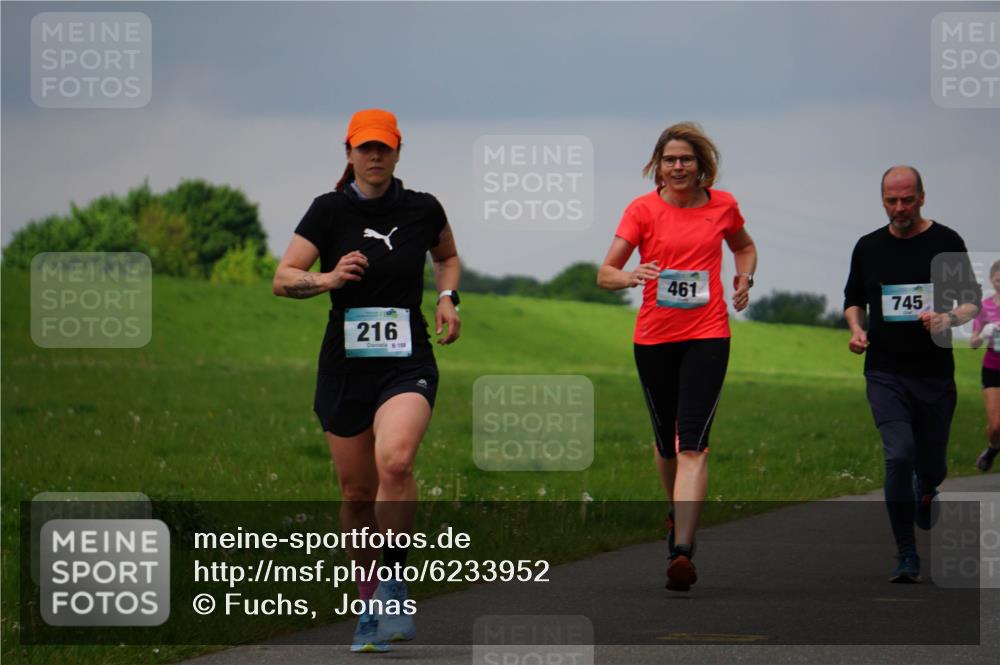 05.05.2024 - 7. Wedeler Halbmarathon Fuchs,  Jonas http://msf.ph/oto/6233952 05.05.2024 11:17:57 Laufen 216, 158, 461, 745 meine-sportfotos.de
