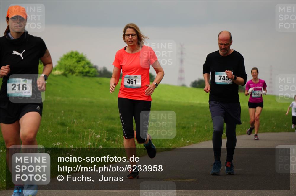 05.05.2024 - 7. Wedeler Halbmarathon Fuchs,  Jonas http://msf.ph/oto/6233958 05.05.2024 11:17:58 Laufen 216, 158, 461, 745, 866 meine-sportfotos.de