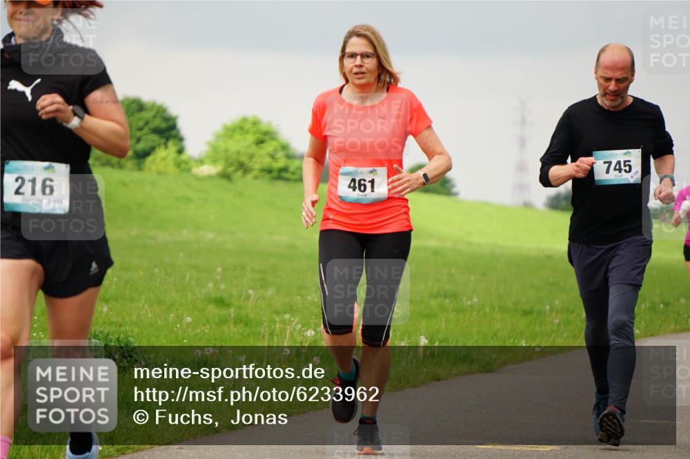 05.05.2024 - 7. Wedeler Halbmarathon Fuchs,  Jonas http://msf.ph/oto/6233962 05.05.2024 11:17:59 Laufen 216, 461, 745 meine-sportfotos.de