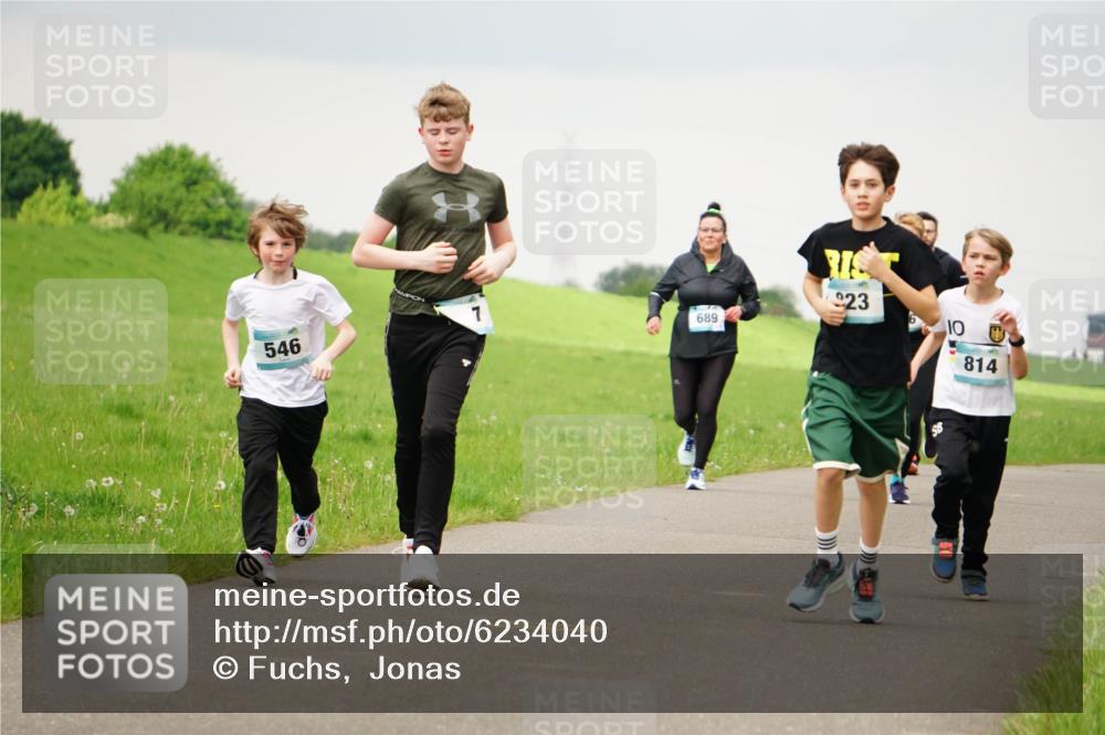 05.05.2024 - 7. Wedeler Halbmarathon Fuchs,  Jonas http://msf.ph/oto/6234040 05.05.2024 11:18:13 Laufen 546, 689, 23, 10, 814 meine-sportfotos.de