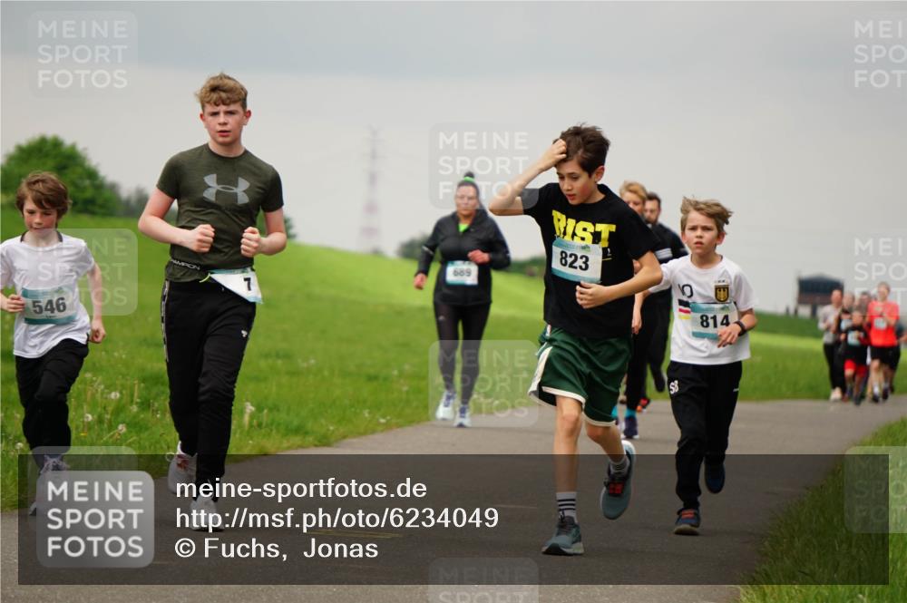 05.05.2024 - 7. Wedeler Halbmarathon Fuchs,  Jonas http://msf.ph/oto/6234049 05.05.2024 11:18:14 Laufen 546, 689, 823, 814 meine-sportfotos.de