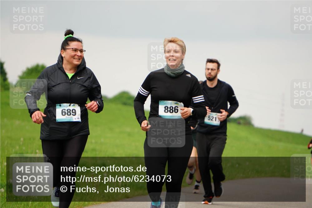 05.05.2024 - 7. Wedeler Halbmarathon Fuchs,  Jonas http://msf.ph/oto/6234073 05.05.2024 11:18:20 Laufen 689, 148, 7, 886, 521 meine-sportfotos.de
