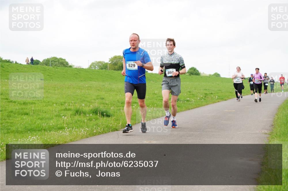 05.05.2024 - 7. Wedeler Halbmarathon Fuchs,  Jonas http://msf.ph/oto/6235037 05.05.2024 11:22:24 Laufen 529, 860, 210 meine-sportfotos.de