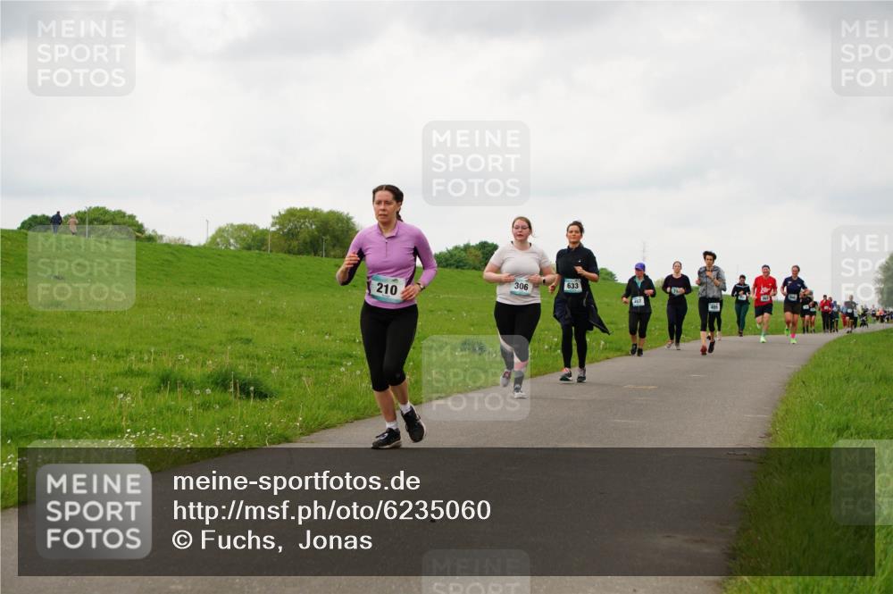 05.05.2024 - 7. Wedeler Halbmarathon Fuchs,  Jonas http://msf.ph/oto/6235060 05.05.2024 11:22:30 Laufen 633, 306, 210 meine-sportfotos.de