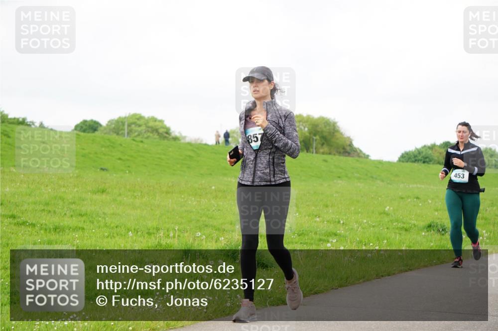 05.05.2024 - 7. Wedeler Halbmarathon Fuchs,  Jonas http://msf.ph/oto/6235127 05.05.2024 11:22:47 Laufen 857, 453 meine-sportfotos.de