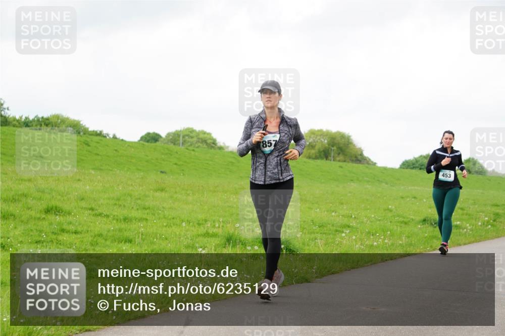 05.05.2024 - 7. Wedeler Halbmarathon Fuchs,  Jonas http://msf.ph/oto/6235129 05.05.2024 11:22:47 Laufen 857, 453 meine-sportfotos.de