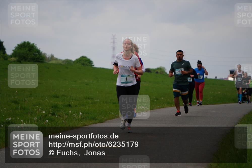 05.05.2024 - 7. Wedeler Halbmarathon Fuchs,  Jonas http://msf.ph/oto/6235179 05.05.2024 11:23:00 Laufen 71, 74, 161, 118 meine-sportfotos.de