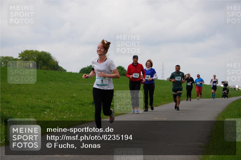 05.05.2024 - 7. Wedeler Halbmarathon Fuchs,  Jonas http://msf.ph/oto/6235194 05.05.2024 11:23:04 Laufen 71, 501, 500, 749 meine-sportfotos.de