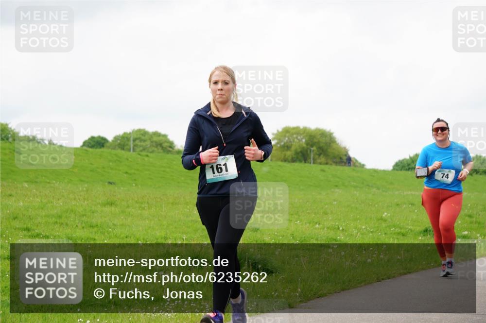 05.05.2024 - 7. Wedeler Halbmarathon Fuchs,  Jonas http://msf.ph/oto/6235262 05.05.2024 11:23:19 Laufen 7, 161, 74 meine-sportfotos.de