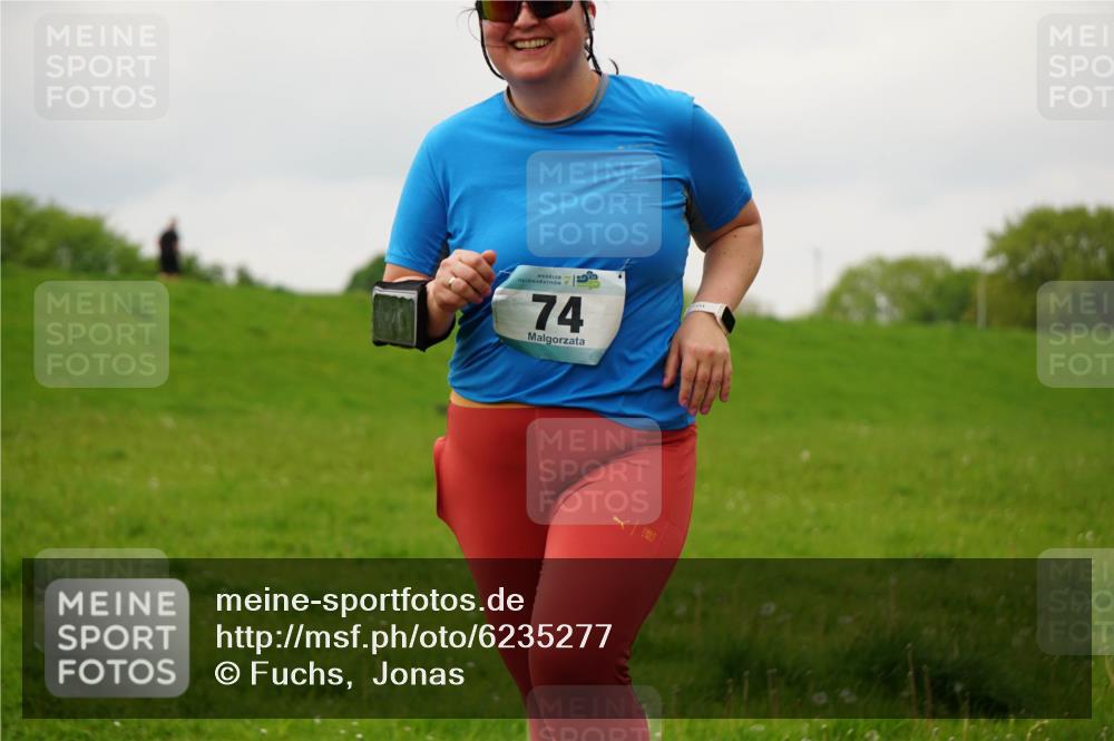 05.05.2024 - 7. Wedeler Halbmarathon Fuchs,  Jonas http://msf.ph/oto/6235277 05.05.2024 11:23:23 Laufen 74 meine-sportfotos.de