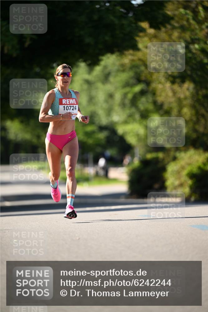 08.06.2024 - REWE Women's Run Dr. Thomas Lammeyer http://msf.ph/oto/6242244 09.06.2024 09:11:54 Laufen 10724 meine-sportfotos.de