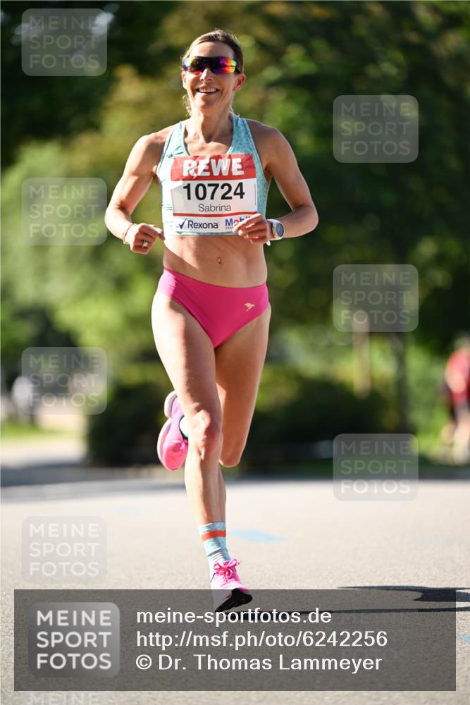 08.06.2024 - REWE Women's Run Dr. Thomas Lammeyer http://msf.ph/oto/6242256 09.06.2024 09:11:56 Laufen 10724 meine-sportfotos.de