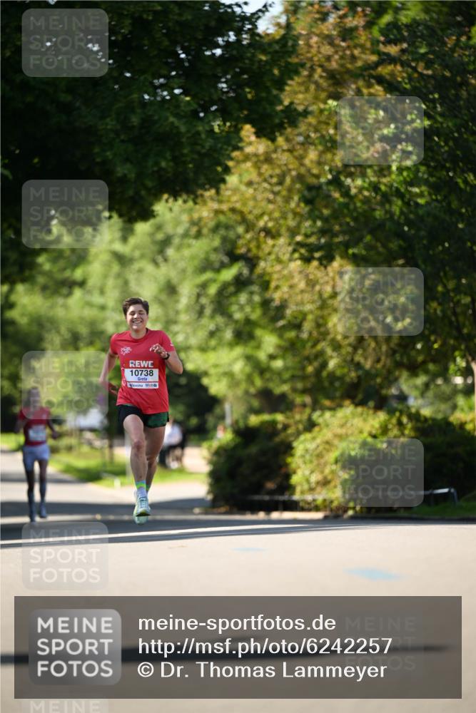 08.06.2024 - REWE Women's Run Dr. Thomas Lammeyer http://msf.ph/oto/6242257 09.06.2024 09:12:36 Laufen 10738 meine-sportfotos.de