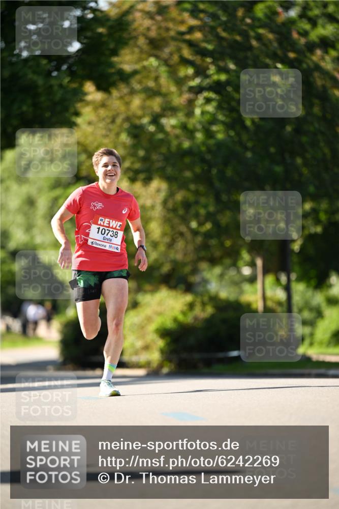 08.06.2024 - REWE Women's Run Dr. Thomas Lammeyer http://msf.ph/oto/6242269 09.06.2024 09:12:38 Laufen 10738 meine-sportfotos.de