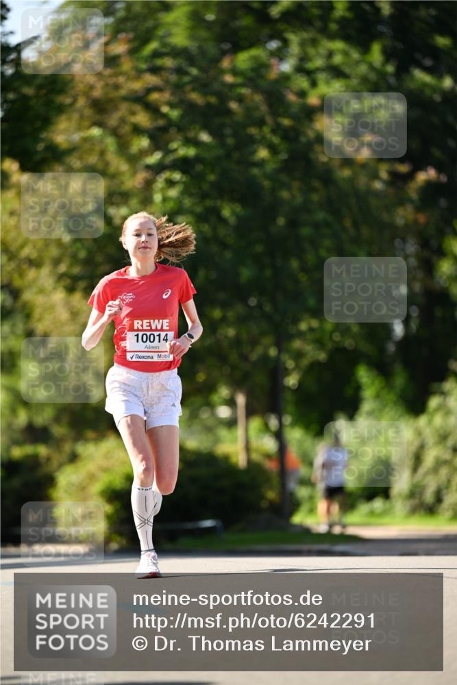 08.06.2024 - REWE Women's Run Dr. Thomas Lammeyer http://msf.ph/oto/6242291 09.06.2024 09:12:43 Laufen 10014 meine-sportfotos.de