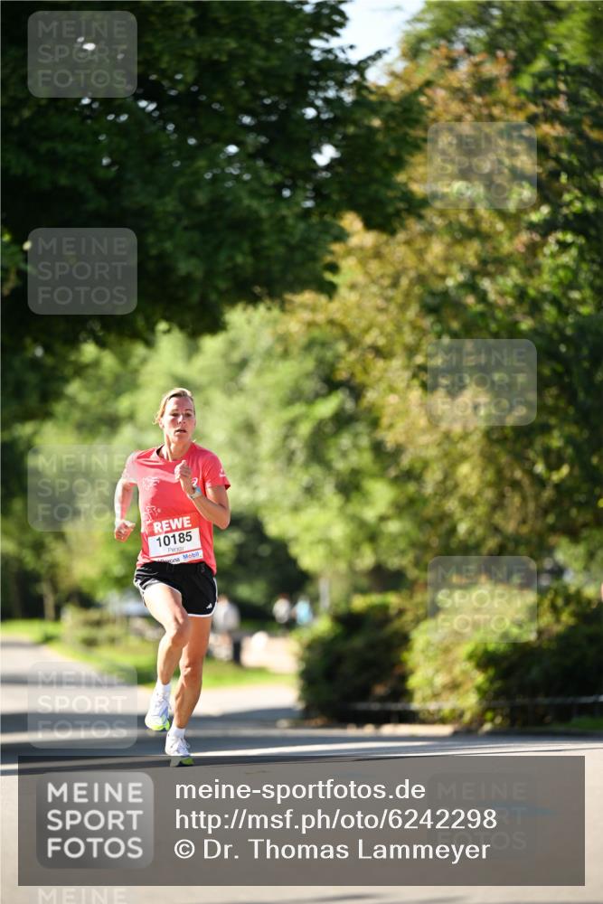 08.06.2024 - REWE Women's Run Dr. Thomas Lammeyer http://msf.ph/oto/6242298 09.06.2024 09:12:50 Laufen 10185 meine-sportfotos.de