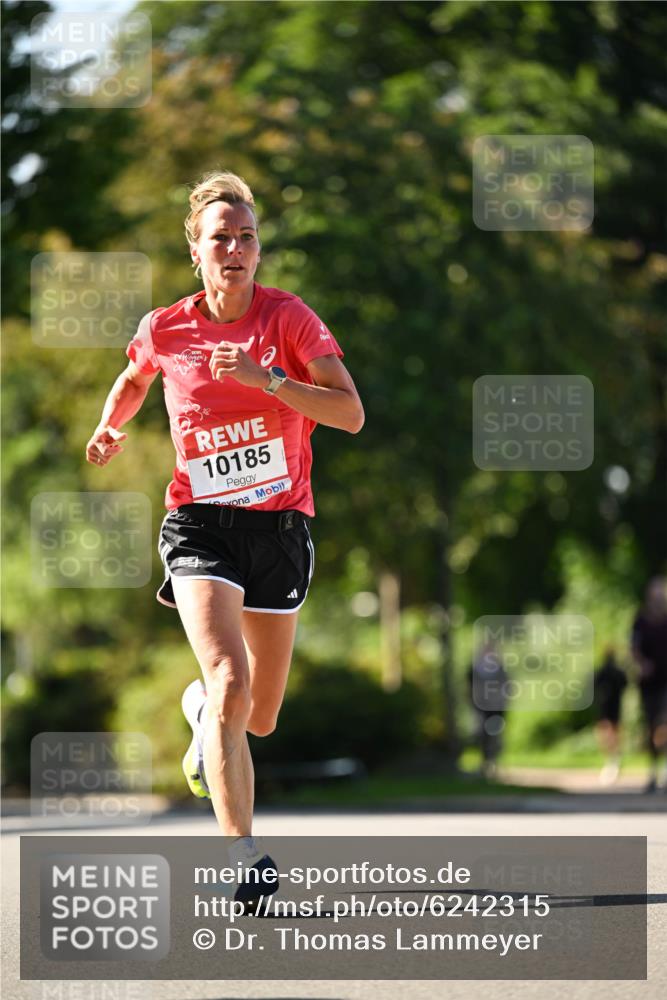08.06.2024 - REWE Women's Run Dr. Thomas Lammeyer http://msf.ph/oto/6242315 09.06.2024 09:12:52 Laufen 10185 meine-sportfotos.de