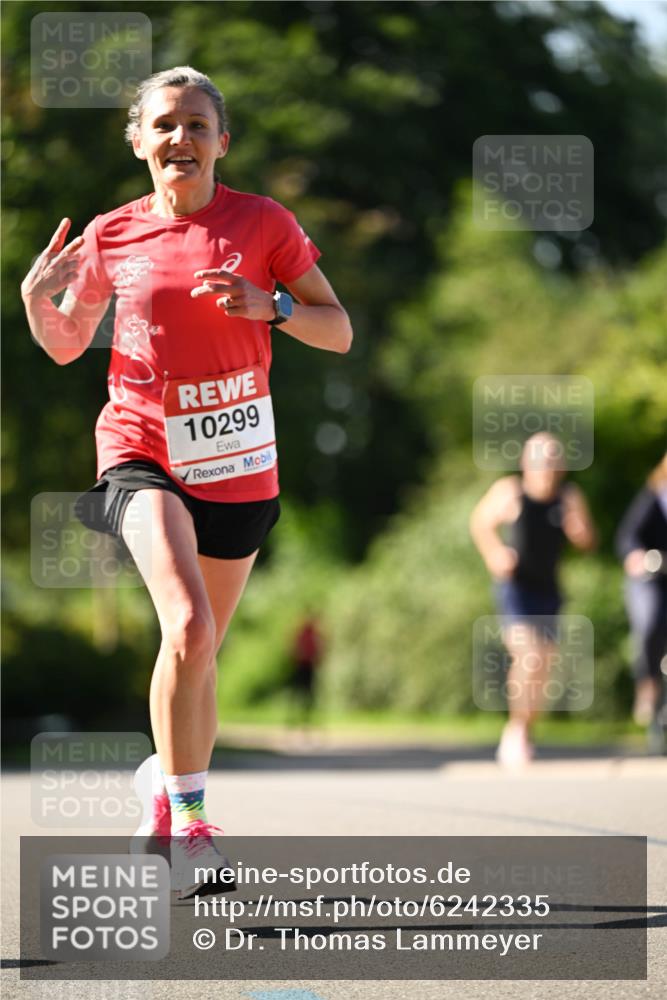 08.06.2024 - REWE Women's Run Dr. Thomas Lammeyer http://msf.ph/oto/6242335 09.06.2024 09:13:04 Laufen 10299 meine-sportfotos.de