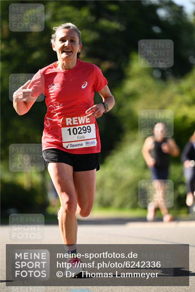 08.06.2024 - REWE Women's Run Dr. Thomas Lammeyer http://msf.ph/oto/6242336 09.06.2024 09:13:04 Laufen 10299 meine-sportfotos.de