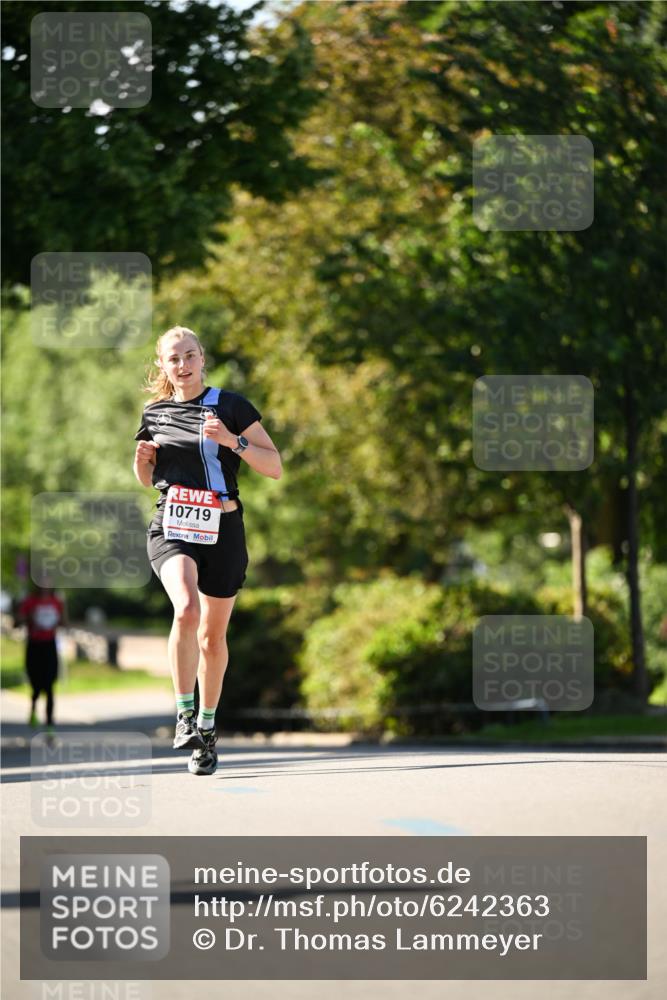 08.06.2024 - REWE Women's Run Dr. Thomas Lammeyer http://msf.ph/oto/6242363 09.06.2024 09:13:52 Laufen 10719 meine-sportfotos.de