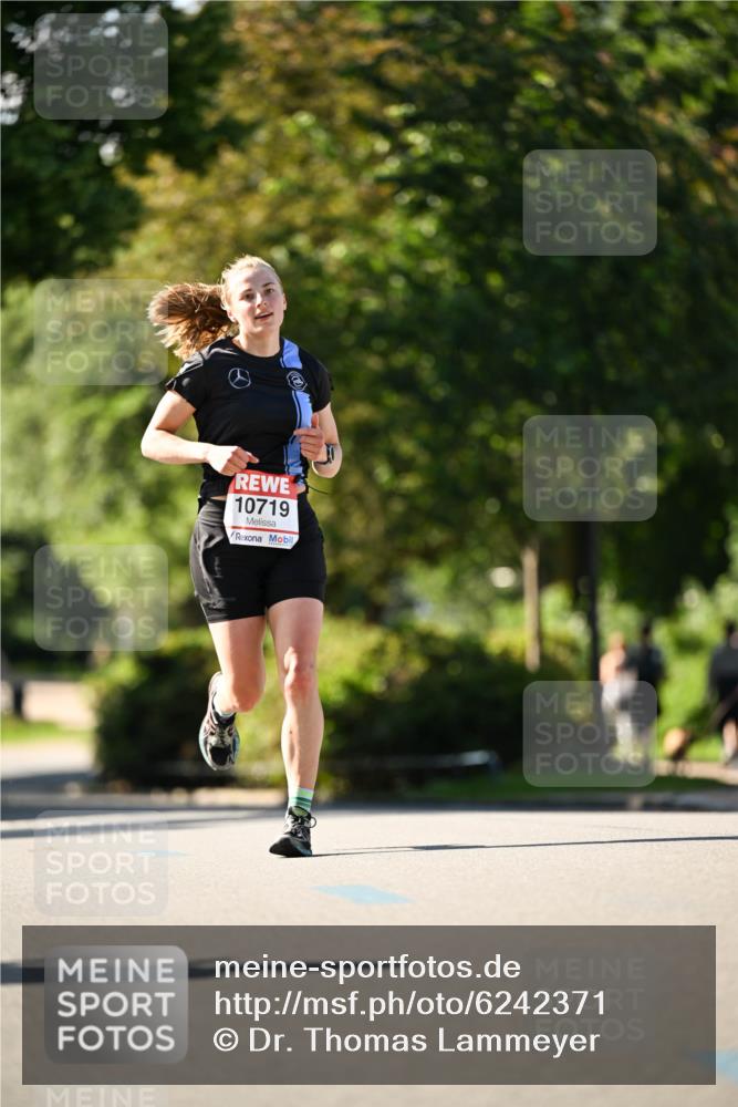 08.06.2024 - REWE Women's Run Dr. Thomas Lammeyer http://msf.ph/oto/6242371 09.06.2024 09:13:54 Laufen 10719 meine-sportfotos.de