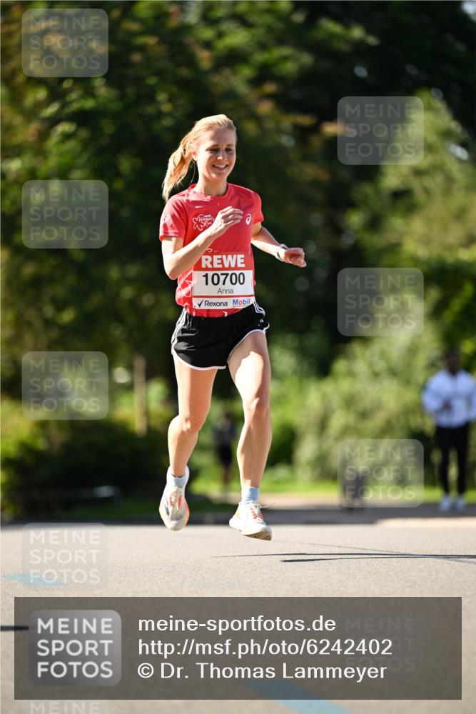 08.06.2024 - REWE Women's Run Dr. Thomas Lammeyer http://msf.ph/oto/6242402 09.06.2024 09:14:06 Laufen 10700 meine-sportfotos.de