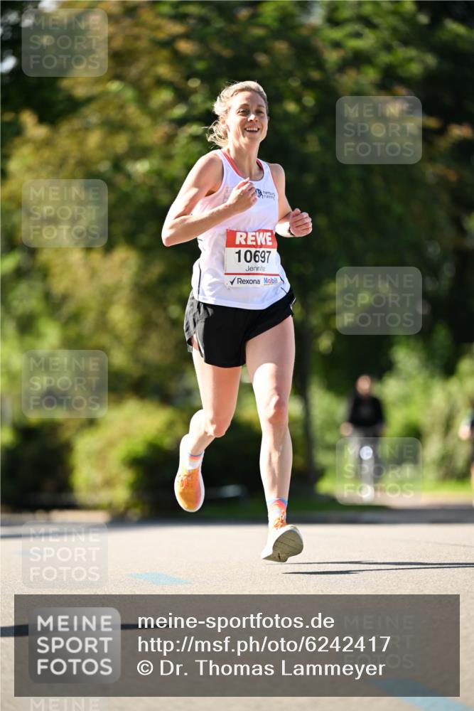 08.06.2024 - REWE Women's Run Dr. Thomas Lammeyer http://msf.ph/oto/6242417 09.06.2024 09:14:12 Laufen 10697 meine-sportfotos.de
