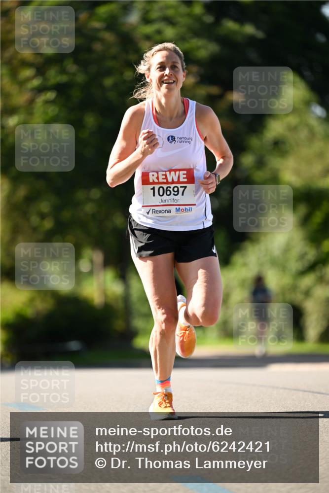 08.06.2024 - REWE Women's Run Dr. Thomas Lammeyer http://msf.ph/oto/6242421 09.06.2024 09:14:12 Laufen 10697 meine-sportfotos.de