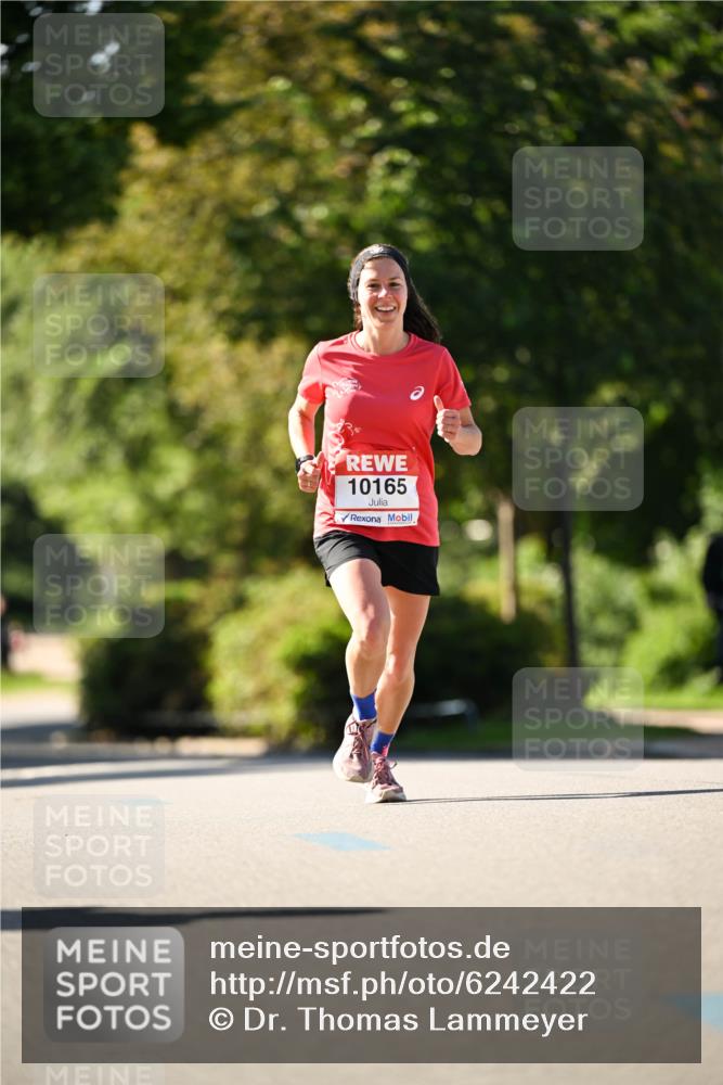 08.06.2024 - REWE Women's Run Dr. Thomas Lammeyer http://msf.ph/oto/6242422 09.06.2024 09:14:15 Laufen 10165 meine-sportfotos.de