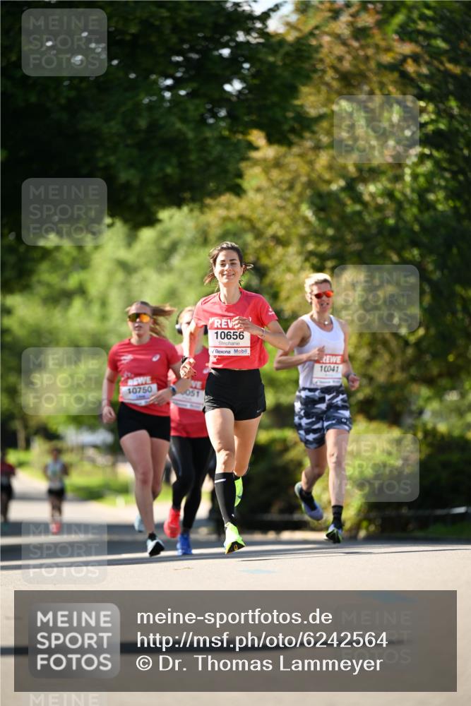 08.06.2024 - REWE Women's Run Dr. Thomas Lammeyer http://msf.ph/oto/6242564 09.06.2024 09:15:10 Laufen 10750, 051, 10656, 10041 meine-sportfotos.de