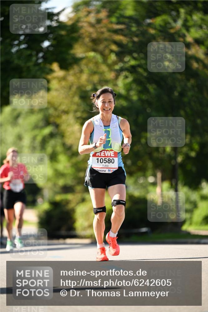 08.06.2024 - REWE Women's Run Dr. Thomas Lammeyer http://msf.ph/oto/6242605 09.06.2024 09:15:26 Laufen 10580 meine-sportfotos.de