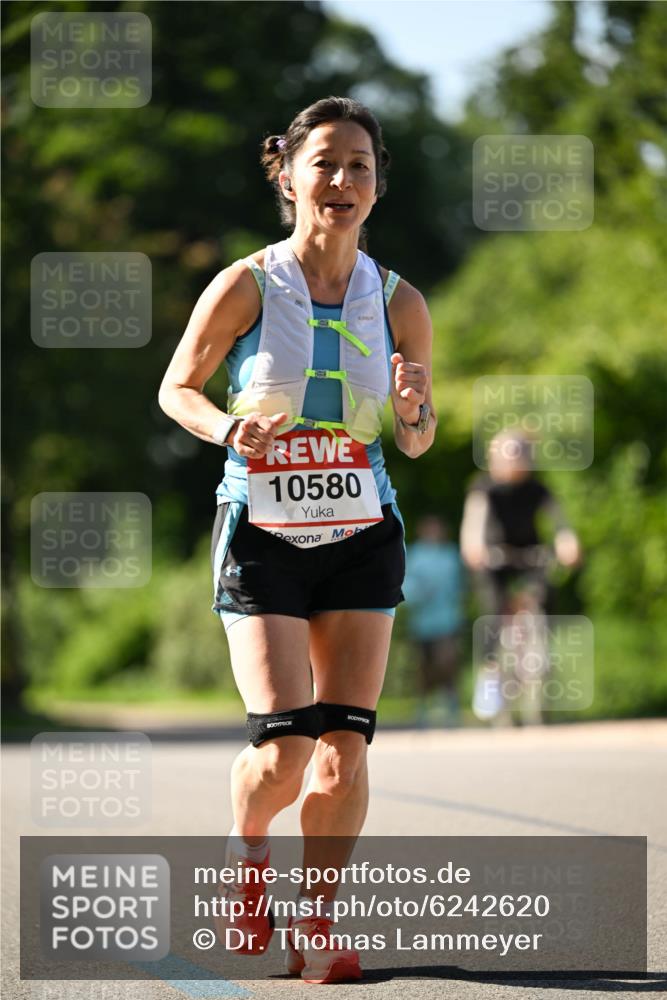 08.06.2024 - REWE Women's Run Dr. Thomas Lammeyer http://msf.ph/oto/6242620 09.06.2024 09:15:28 Laufen 10580 meine-sportfotos.de
