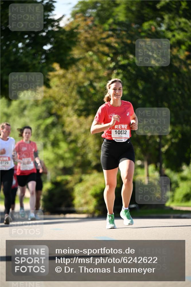 08.06.2024 - REWE Women's Run Dr. Thomas Lammeyer http://msf.ph/oto/6242622 09.06.2024 09:15:29 Laufen 0729, 10532 meine-sportfotos.de