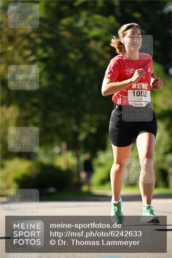 08.06.2024 - REWE Women's Run Dr. Thomas Lammeyer http://msf.ph/oto/6242633 09.06.2024 09:15:30 Laufen 10532 meine-sportfotos.de