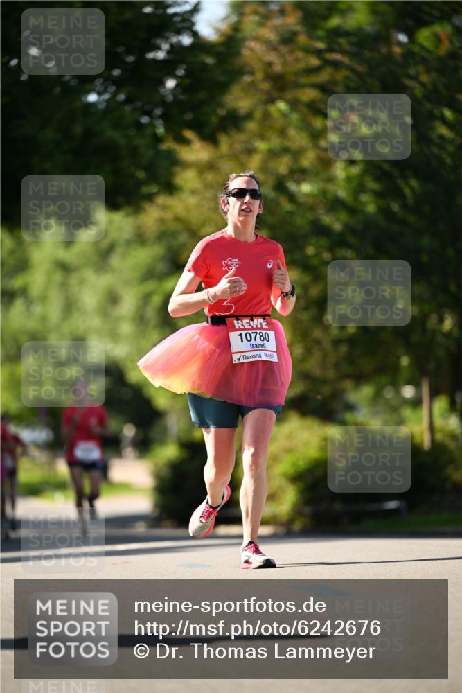 08.06.2024 - REWE Women's Run Dr. Thomas Lammeyer http://msf.ph/oto/6242676 09.06.2024 09:15:44 Laufen 10780 meine-sportfotos.de