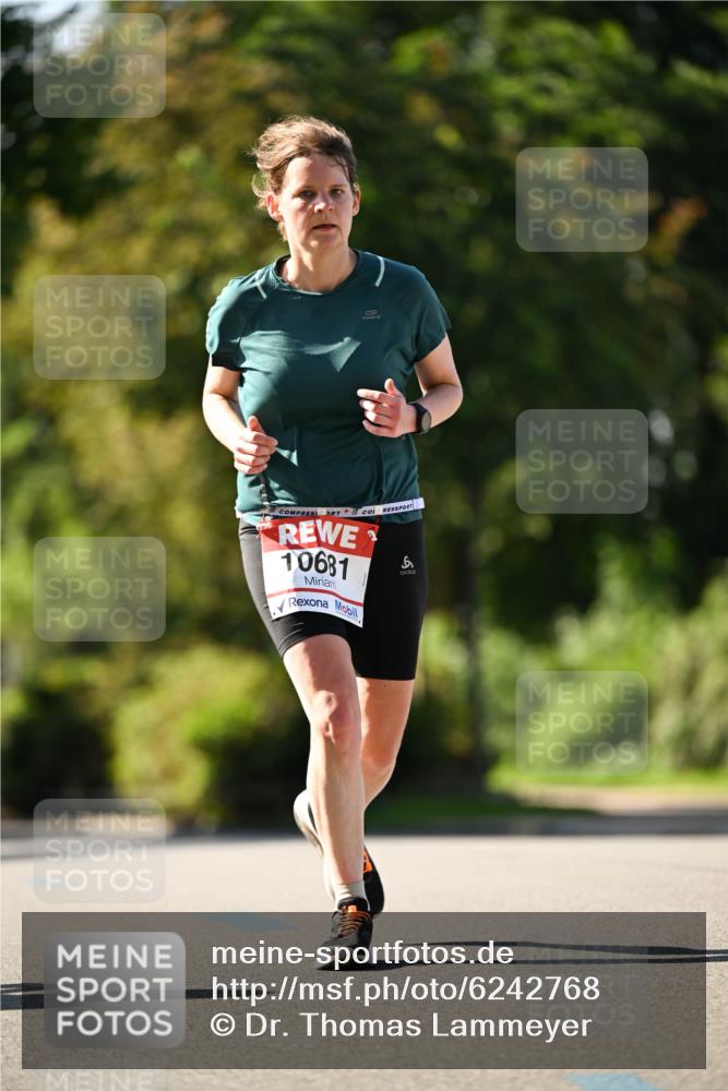08.06.2024 - REWE Women's Run Dr. Thomas Lammeyer http://msf.ph/oto/6242768 09.06.2024 09:16:07 Laufen 10681 meine-sportfotos.de