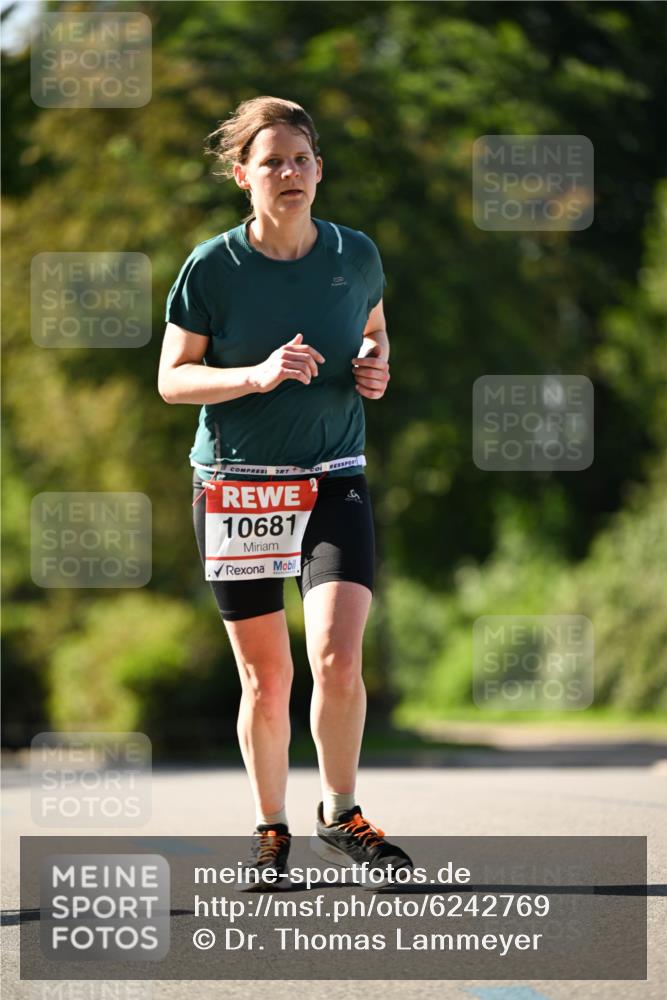 08.06.2024 - REWE Women's Run Dr. Thomas Lammeyer http://msf.ph/oto/6242769 09.06.2024 09:16:08 Laufen 10681 meine-sportfotos.de