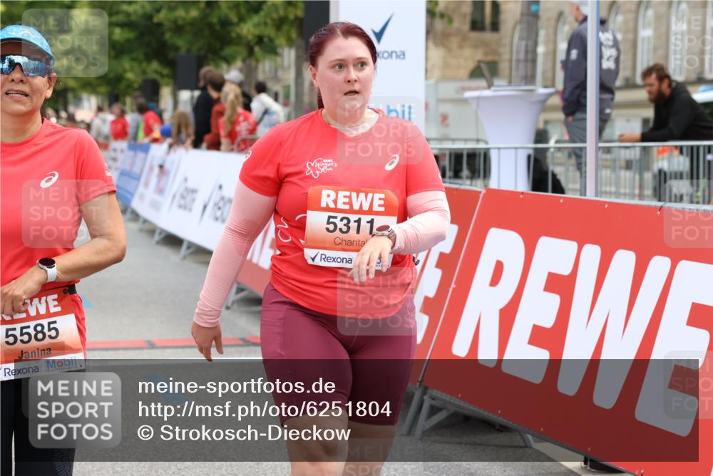 08.06.2024 - REWE Women's Run Strokosch-Dieckow http://msf.ph/oto/6251804 09.06.2024 11:05:04 Ziel 5311, 5432, 5478, 5550 meine-sportfotos.de