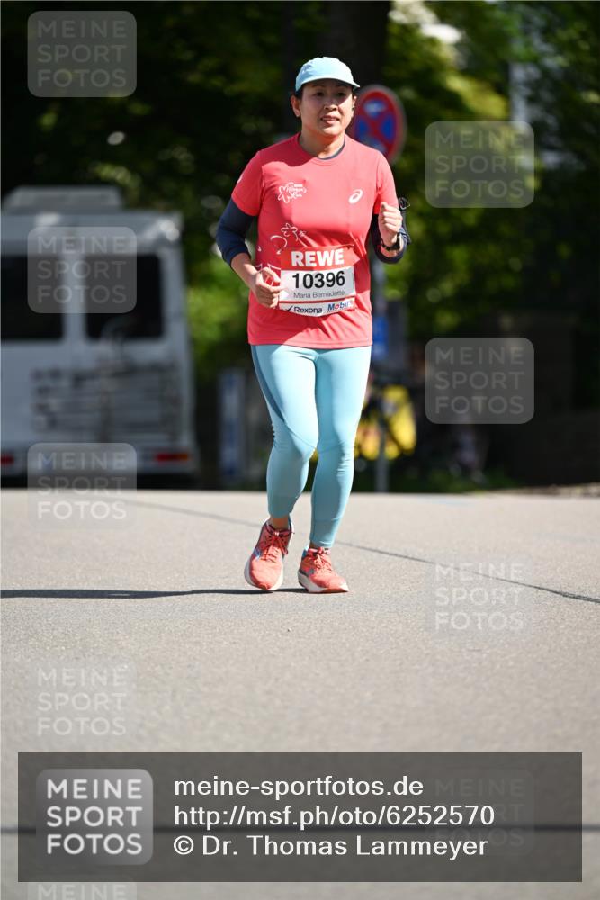 08.06.2024 - REWE Women's Run Dr. Thomas Lammeyer http://msf.ph/oto/6252570 09.06.2024 09:53:01 Laufen 10396 meine-sportfotos.de
