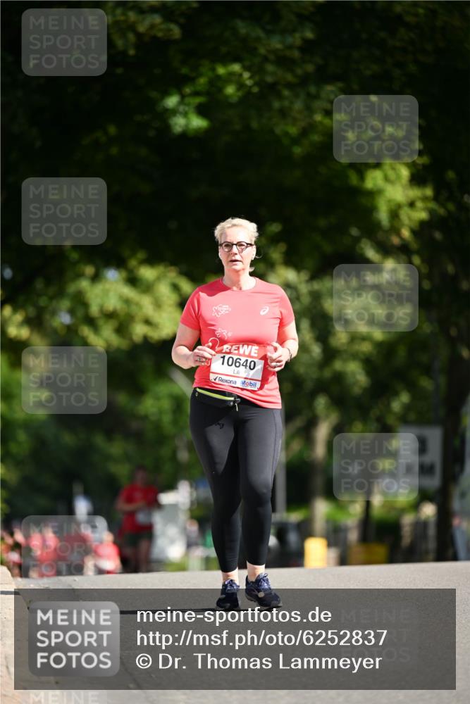 08.06.2024 - REWE Women's Run Dr. Thomas Lammeyer http://msf.ph/oto/6252837 09.06.2024 09:53:36 Laufen 10640 meine-sportfotos.de