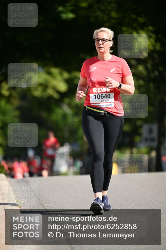 08.06.2024 - REWE Women's Run Dr. Thomas Lammeyer http://msf.ph/oto/6252858 09.06.2024 09:53:38 Laufen 10640 meine-sportfotos.de