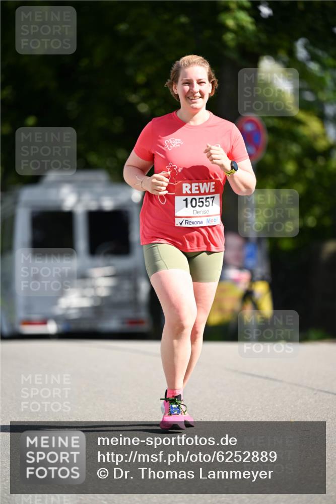 08.06.2024 - REWE Women's Run Dr. Thomas Lammeyer http://msf.ph/oto/6252889 09.06.2024 09:53:52 Laufen 10557 meine-sportfotos.de