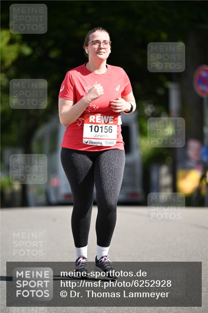 08.06.2024 - REWE Women's Run Dr. Thomas Lammeyer http://msf.ph/oto/6252928 09.06.2024 09:54:02 Laufen 10156 meine-sportfotos.de