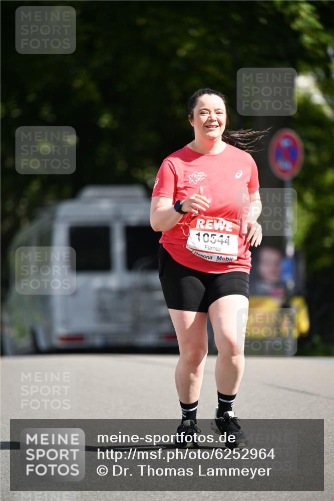 08.06.2024 - REWE Women's Run Dr. Thomas Lammeyer http://msf.ph/oto/6252964 09.06.2024 09:54:08 Laufen 10544 meine-sportfotos.de
