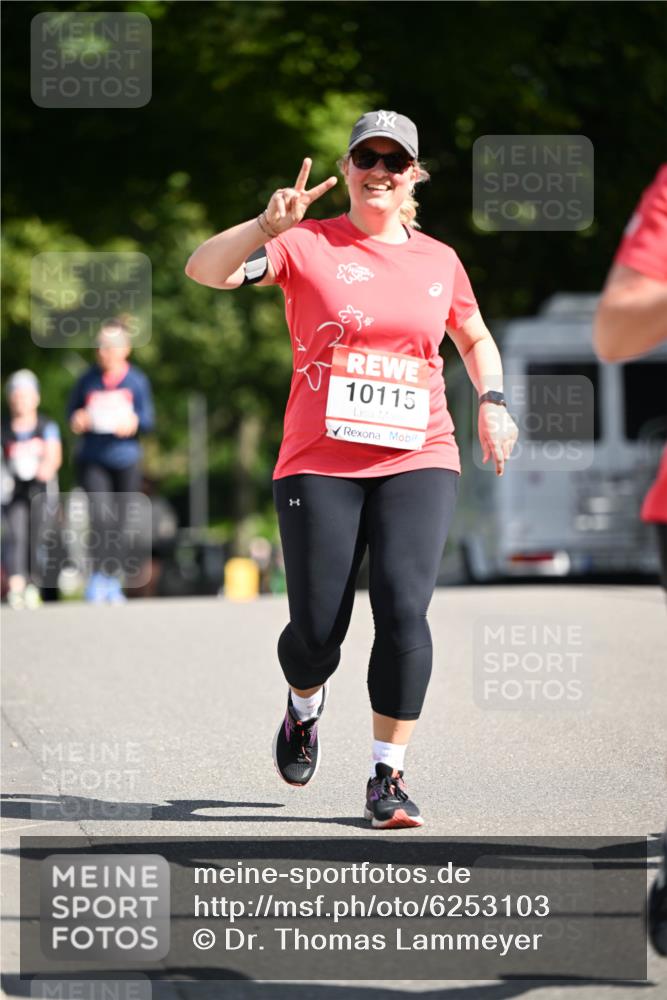 08.06.2024 - REWE Women's Run Dr. Thomas Lammeyer http://msf.ph/oto/6253103 09.06.2024 09:54:30 Laufen 10115 meine-sportfotos.de