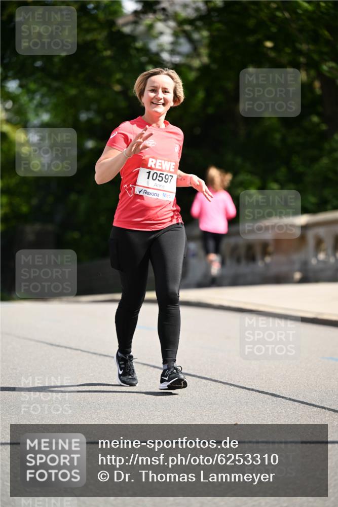 08.06.2024 - REWE Women's Run Dr. Thomas Lammeyer http://msf.ph/oto/6253310 09.06.2024 09:55:07 Laufen 10597 meine-sportfotos.de