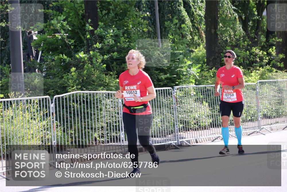 08.06.2024 - REWE Women's Run Strokosch-Dieckow http://msf.ph/oto/6257786 09.06.2024 09:52:42 Laufen 10512, 10758 meine-sportfotos.de