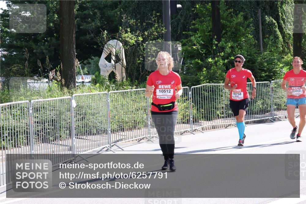 08.06.2024 - REWE Women's Run Strokosch-Dieckow http://msf.ph/oto/6257791 09.06.2024 09:52:44 Laufen 10512, 10758, 10002 meine-sportfotos.de